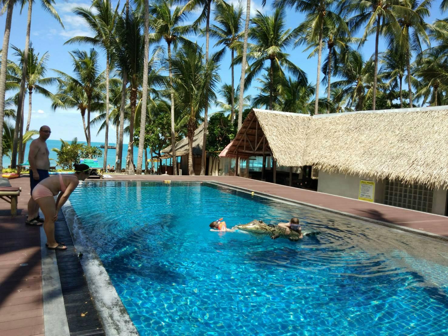 Astrococo Beach Resort By Coconut Beach Ламаи-Бич Экстерьер фото